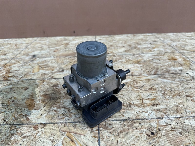 MERCEDES C218 CLS63 W212 E63 14-16 OEM ANTI LOCK ABS BRAKE PUMP ACTUATOR AMG