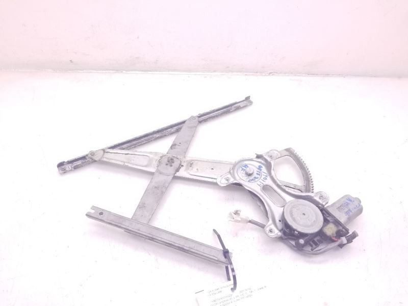 Passenger Right Front Window Regulator Fits 01-05 LEXUS IS300 69801-53010