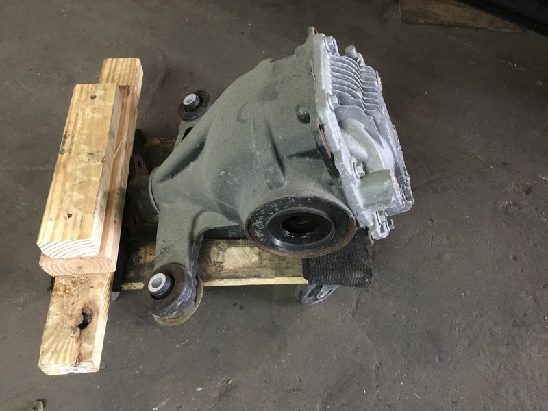 18-21 Lexus LC500 2018 Rear Differential Axle Carrier :Y