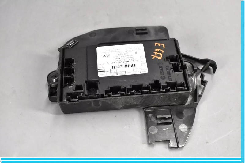 10-13 Mercedes W221 S550 S63 AMG Front Right Door Control Module 2219007501 OEM