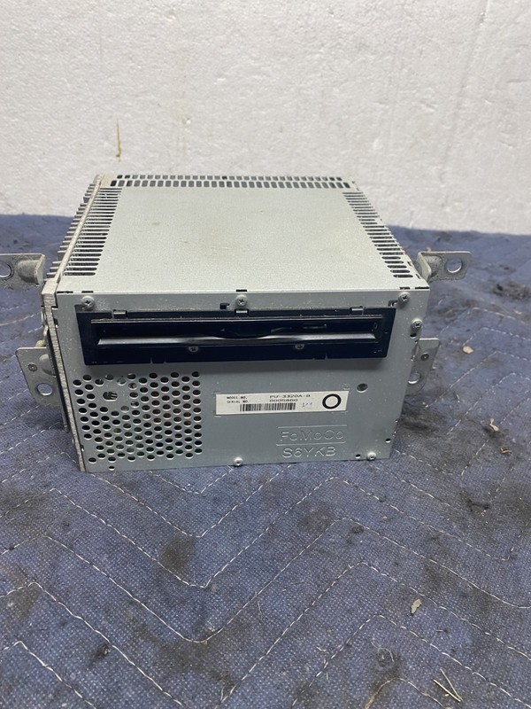 2012 Ford Mustang GT CD Player OEM