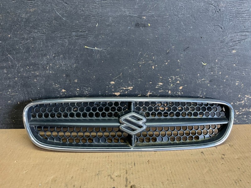 1998 to 2002 Suzuki Baleno Esteem Front Upper Grill Grille aa5958 DG