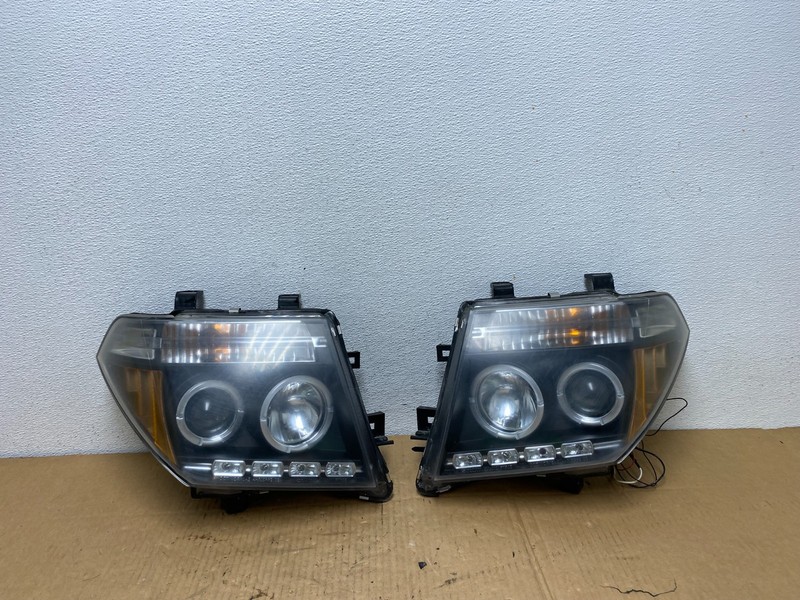2005-2008 Nissan Pathfinder Left+Right Side Set LED Black Headlights AC7626 DG