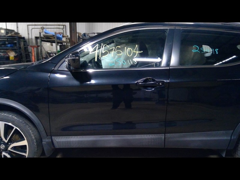 Driver Left Front Door Electric Fits 17-19 Rogue Sport 1563318