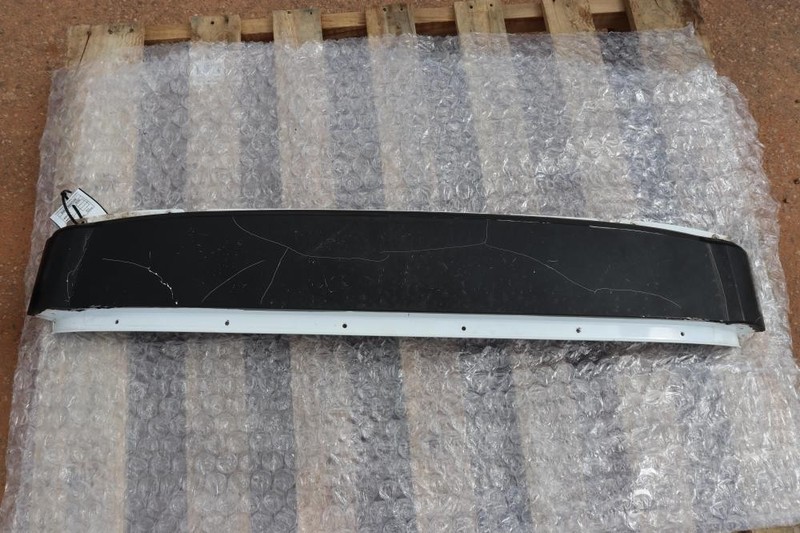 2014-2019 CHEVY CORVETTE C7 REAR SECTION ROOF PANEL HALO TRIM OEM 23316884