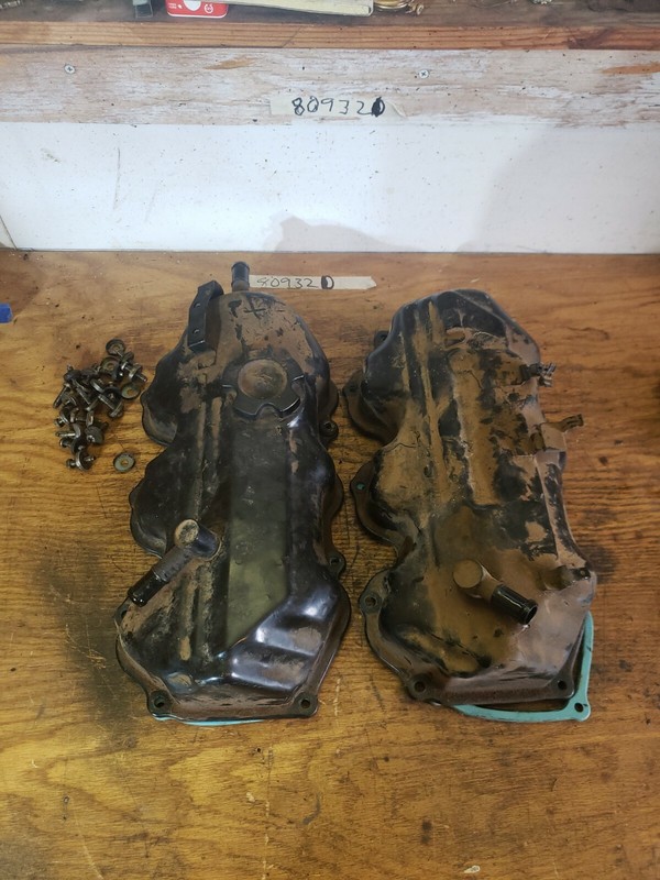1993 Nissan PathfinderValve Covers 3.0 LV6 OEM SET w/bolts