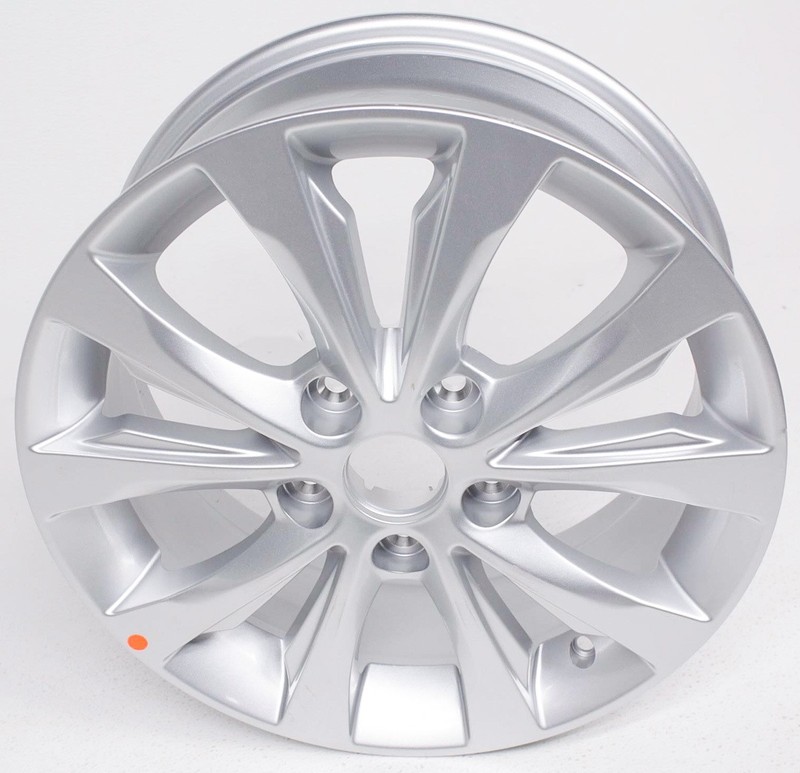 OEM Kia Optima 17 inch Wheel 52910-D5210 Small Nicks