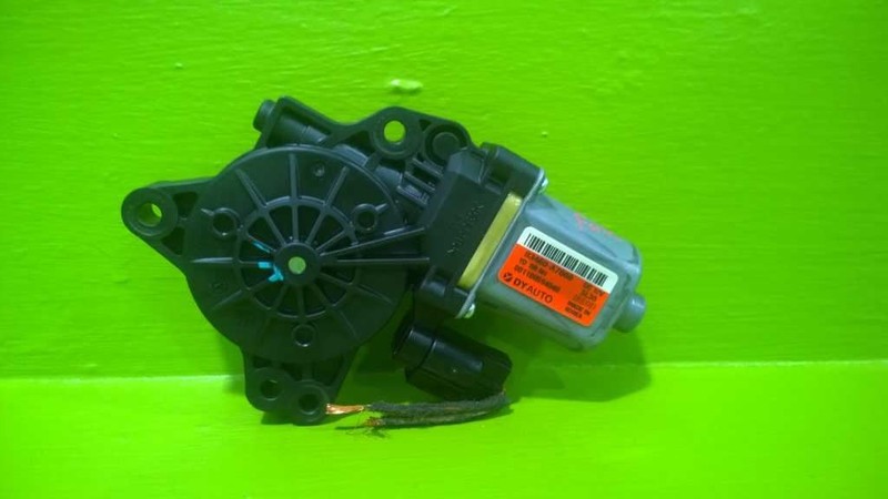14 15 16 17 18 KIA FORTE PASSENGER RIGHT REAR WINDOW MOTOR OEM 2858-41