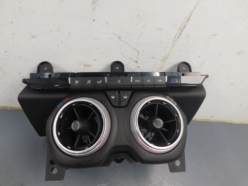 2019 16 17 18 19 20 21 Chevy Camaro SS 1LE HVAC / Center Vents#8995 B4
