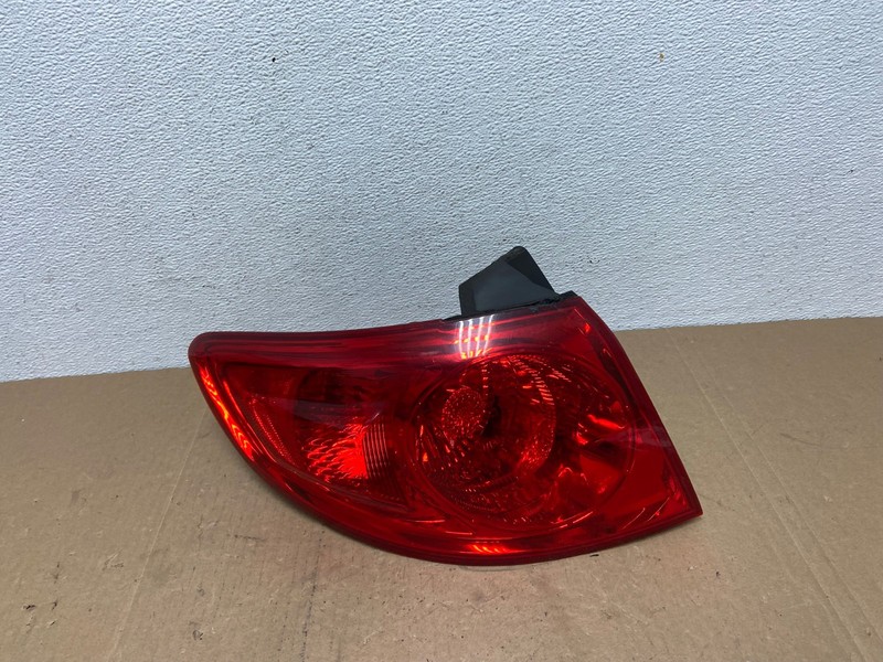 2007 - 2009 Hyundai Santa Fe Left Driver LH Side Tail Light AC5722 LK