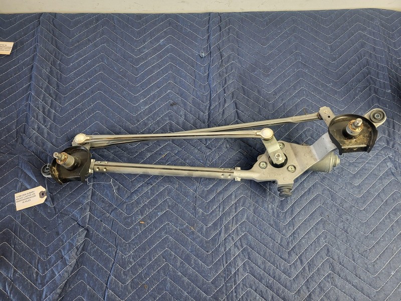 Used Oem Subaru Front Windshield Wiper Motor & Linkage for 2019-2025 Ascent