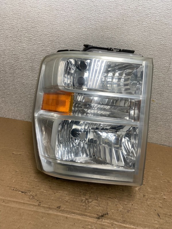 2008-2014 Ford Econoline E150 E250 E350 Right Passenger Headlight Oem AB4930 DW