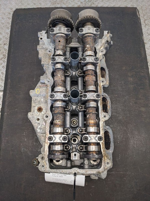 Driver Left Cylinder Head 3.6L Fits 11-13 200 1176466