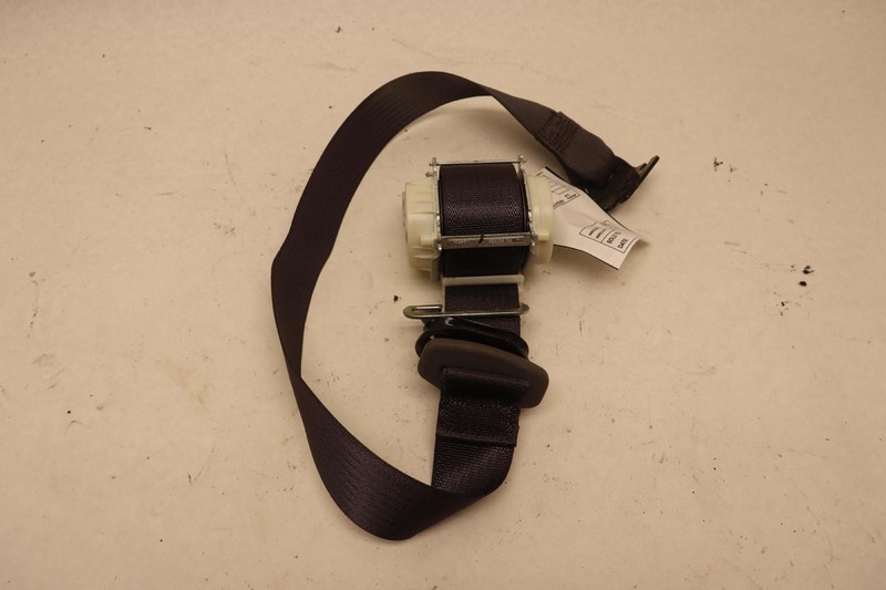2014-2017 CHEVY SILVERADO 1500 DOUBLE CAB REAR LEFT SIDE SEAT BELT OEM