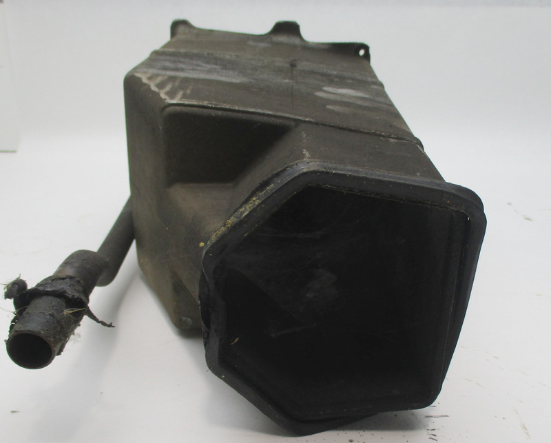 0323548 Evinrude Johnson 150-235 Hp Outboard Inner Upper Exhaust Housing