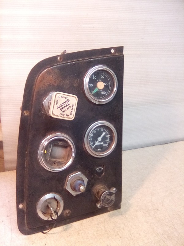 Ford LTS8000 Ignition Gauge Switch Panel