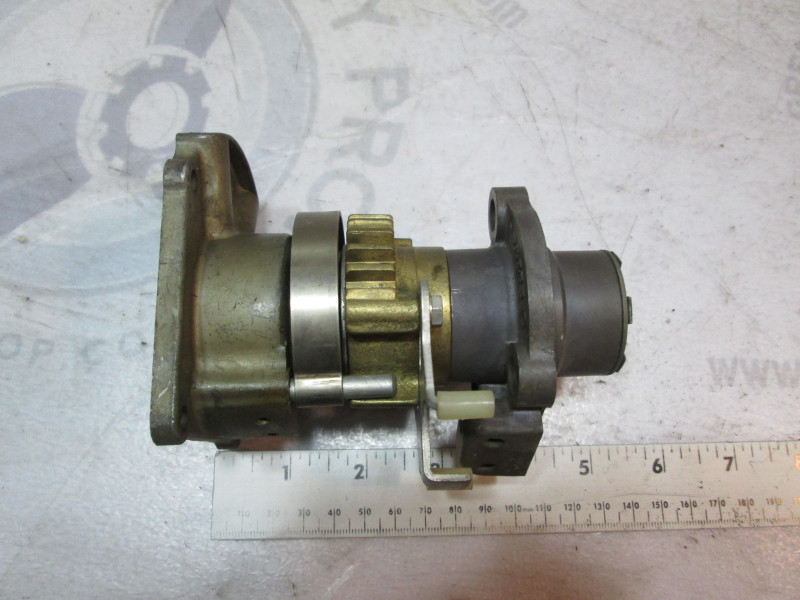 26477A3 Fits Mercury Mark 75 Hp Outboard Distributor Adaptor And Pilot Assembly