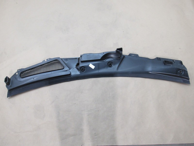 Mercedes S560 2020 W222 Front Windshield Wiper Cowl Cover Trim Panel 18-20 *