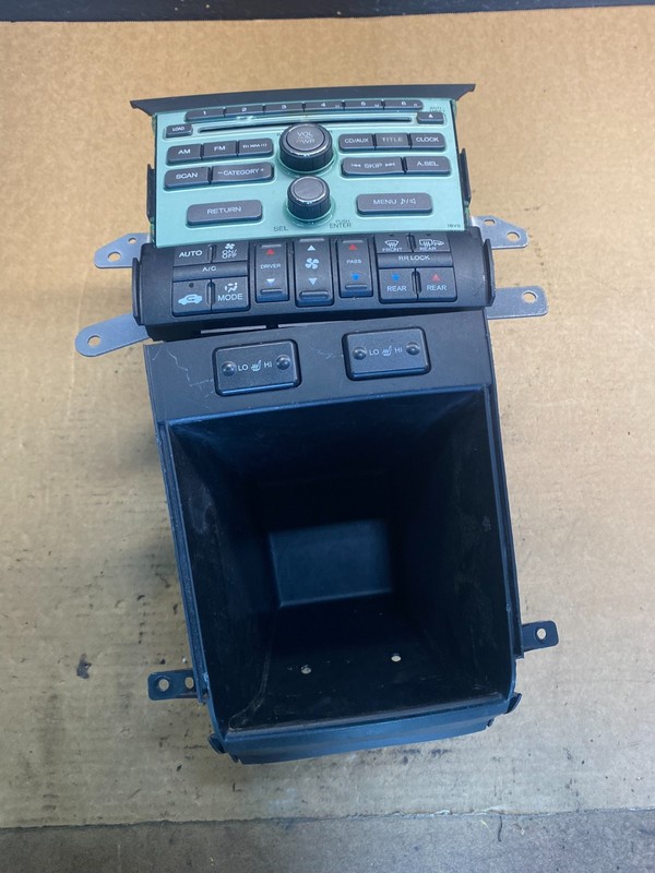 2009 to 2011 Honda Pilot AM FM CD Audio Radio Player Climate Control AA0939 DG