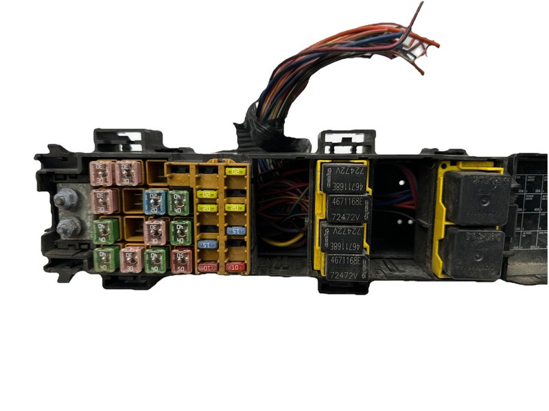 Dodge Durango engine fuse box 2006 relay block assembly OEM 56049265AJ