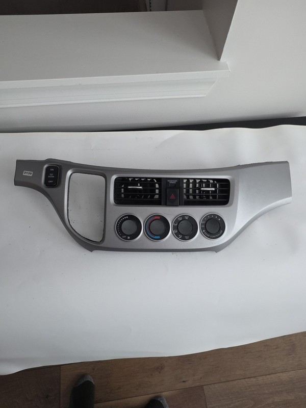 2005-2010 Honda Odyssey Climate Control AC Heater Bezel