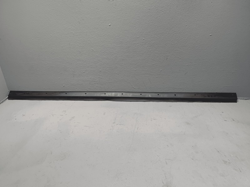 2021-2025 Nissan Rogue Left Driver Side Body Door Lower Weatherstrip Seal LH OEM
