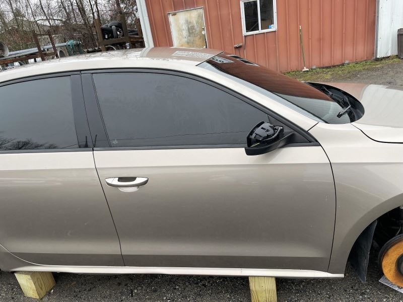 2013-2015 Volkswagen Passat Right Passenger Side Front Door Tan