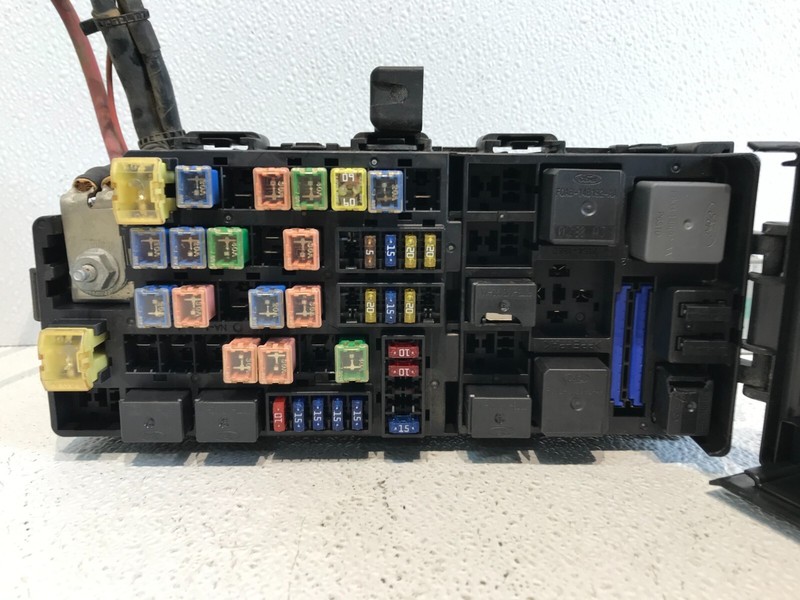 02-10 Ford Explorer Fuse Box Relay Junction Unit 1L2T-14398-AM