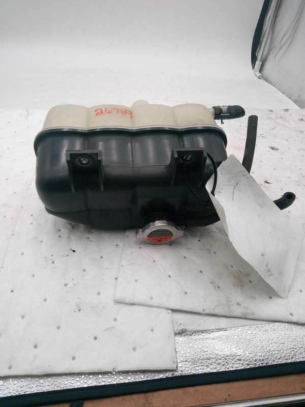 Used Engine Coolant Reservoir fits: 2017 Infiniti QX80Grade B