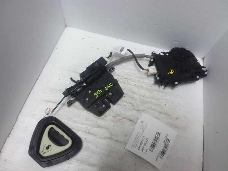 Rear Trunk Latch Lock Actuator 2017 BMW X4 UK739763004