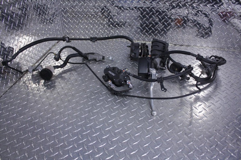 2010 HONDA NT 700 V FRONT CALIPER REAR BRAKE LINE MASTER CYLINDER LEVER NT700