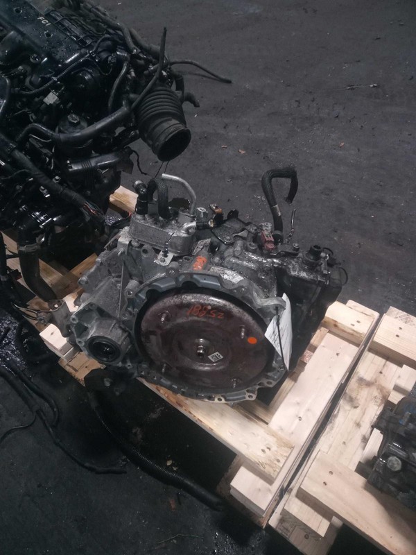 2017 Lincoln MKZ Automatic Transmission Assembly 4WD OEM 143K Miles Blue