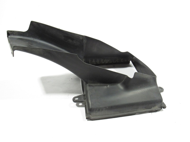 14-19 Maserati Quattroporte GTS 2016 3.8L Right Pass Intercooler Air Duct ;:A