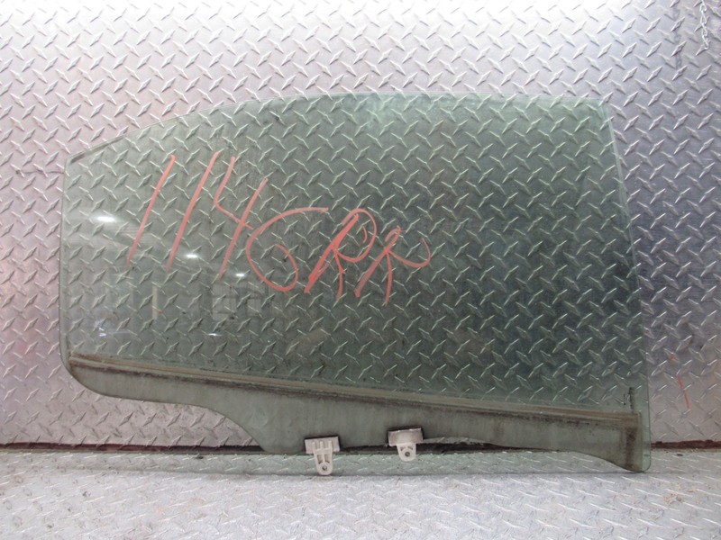 02-03 NISSAN MAXIMA RIGHT REAR PASSENGER DOOR GLASS / 02-04 INFINITI I35