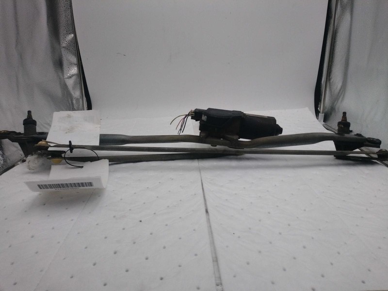 2003 GMC Yukon Wiper Motor OEM 88958144 Red 277K Miles - Fast Shipping
