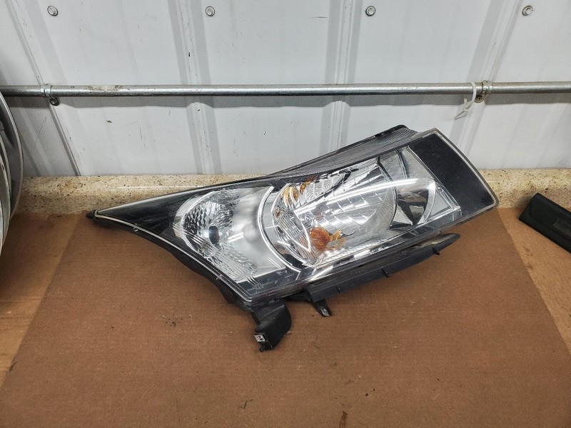 Passenger Headlight VIN P 4th Digit Limited Fits 12-16 CRUZE 295422