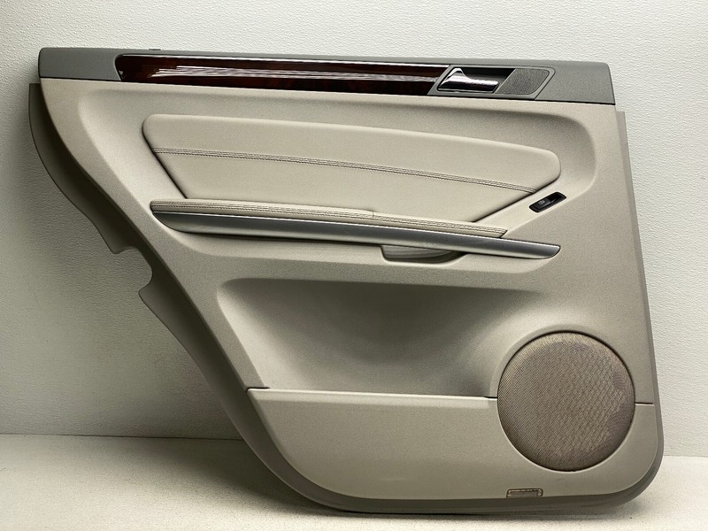 2010-2012 MERCEDES GL450 REAR LEFT DRIVER SIDE DOOR PANEL ASSEMBLY OEM LOT710