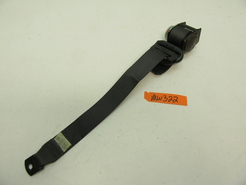 SEATBELT SEAT BELT SHOULDER HARNESS PASSENGER RIGHT REAR 92-93 CELICA LIFTBACK