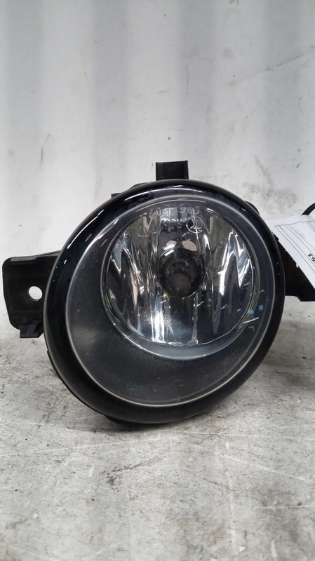 2015 Nissan Murano Left Fog Light Assembly White 607303 82K Miles Used