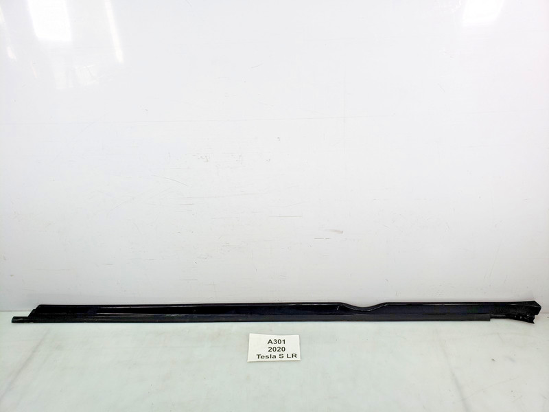 ✅ 2012-2020 OEM Tesla Model S Right Rocker Panel Moulding Scuff Plate Black PBSB