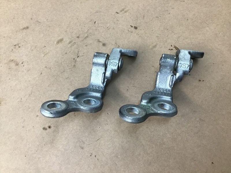 Aston Martin DB9 GT 2016 Right Passenger Door Hinges Set Pair 2 PCS 13-16 ;:Y