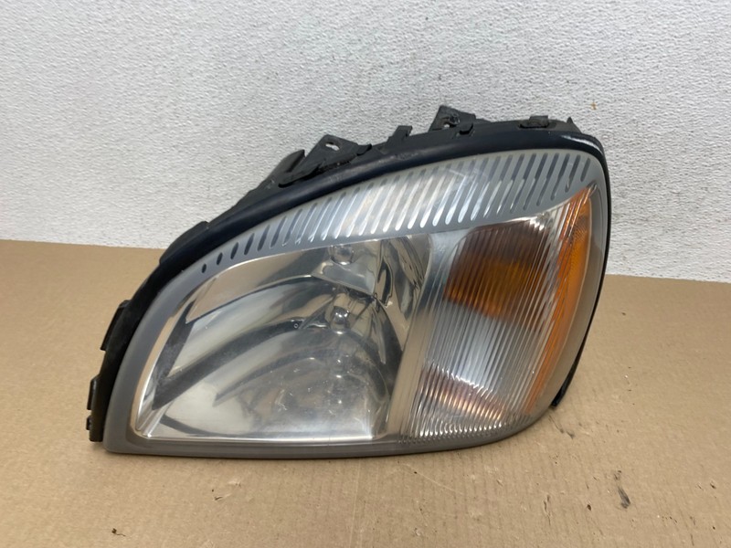 2000 to 2005 Cadillac Deville Left Driver LH Side Headlight OEM AE6955 DW