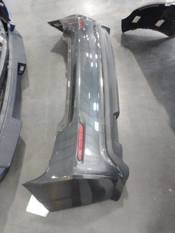 2018 Chevrolet Sonic Grey Bumper Assembly OEM 42338140 119K Miles