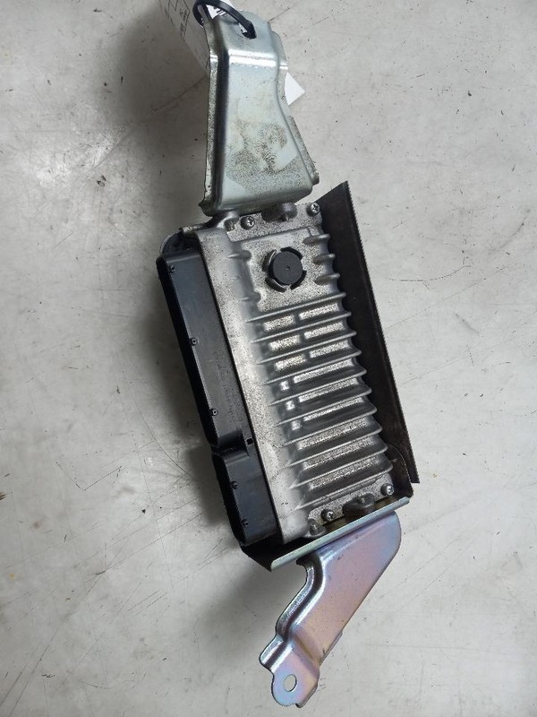 18 19 TOYOTA PRIUS C ECU ELECTRONIC CONTROL MODULE