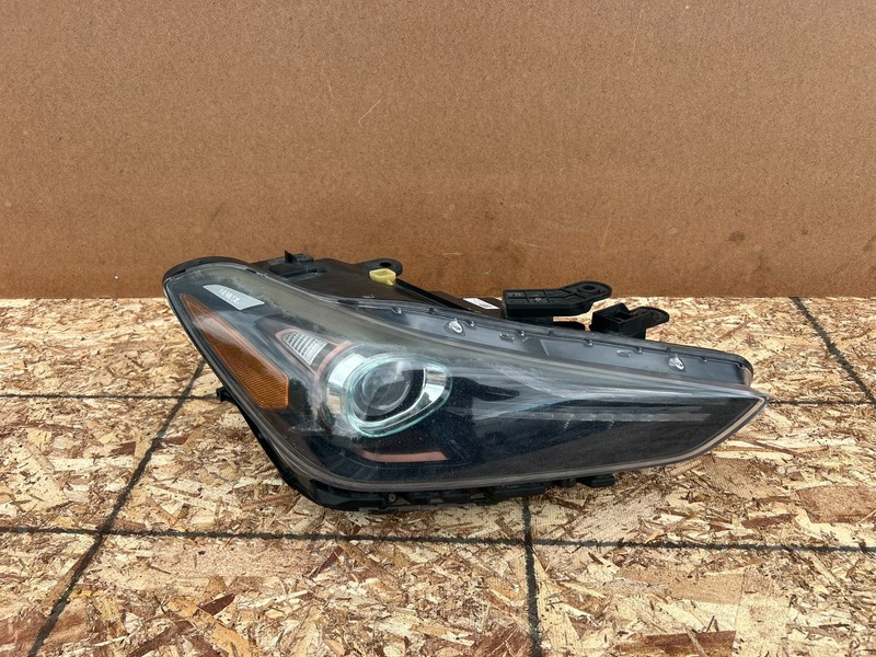 GENESIS G70 2019-2021 OEM RIGHT PASSENGER FULL LED HEADLIGHT ASSEMBLY (BLACK)