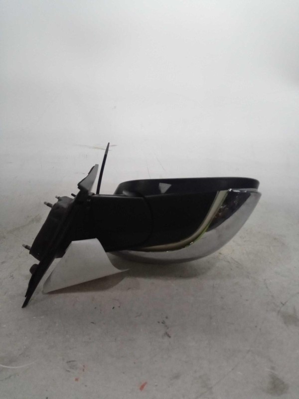 2005 Chrysler 300 Right Door Mirror Assembly White OEM Used 301626 143K Miles