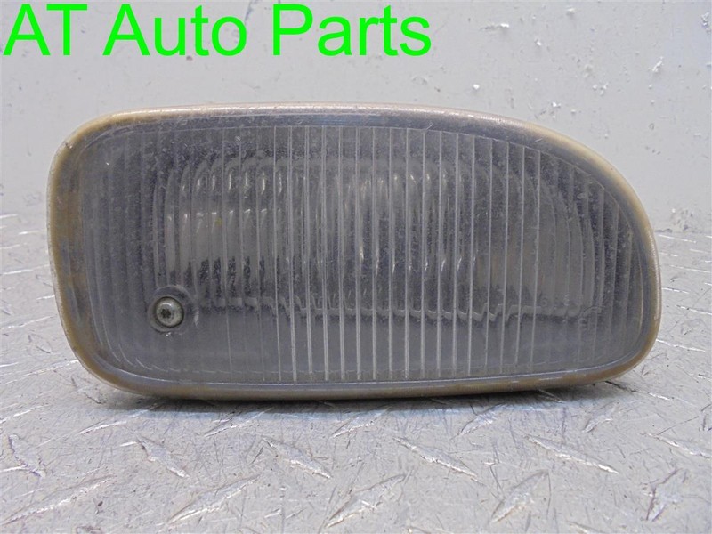 1999-2003 JEEP GRAND CHEROKEE PASSENGER RH BUMPER MOUNTED FOG LAMP OEM 55155136