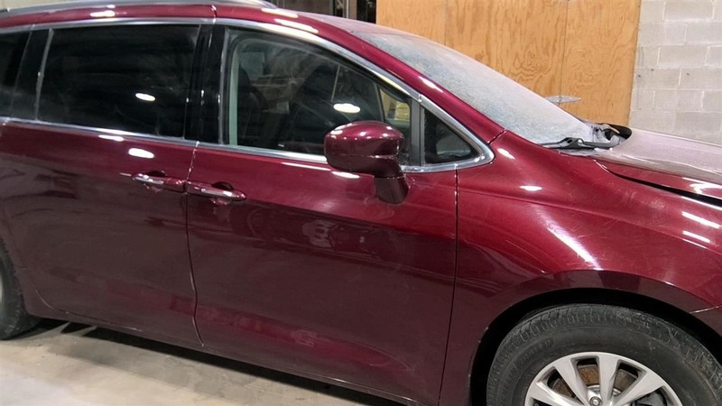 Passenger Right Front Door Tempered Glass Fits 17-25 PACIFICA 3646190