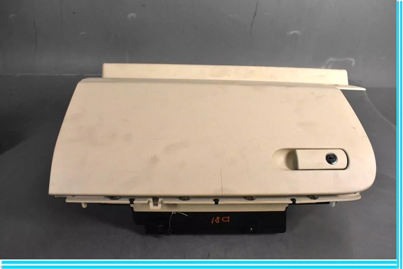 11-14 Volkswagen VW Touareg Front Dash Board Dashboard Glove Compartment OEM