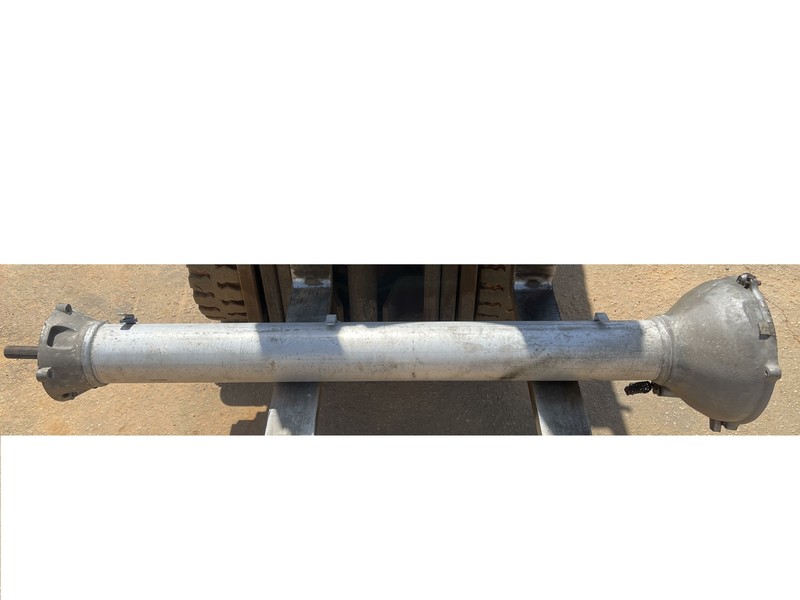04-06 CADILLAC XLR 4.6L REAR DRIVE SHAFT DRIVELINE SUPPORT 33K MILES